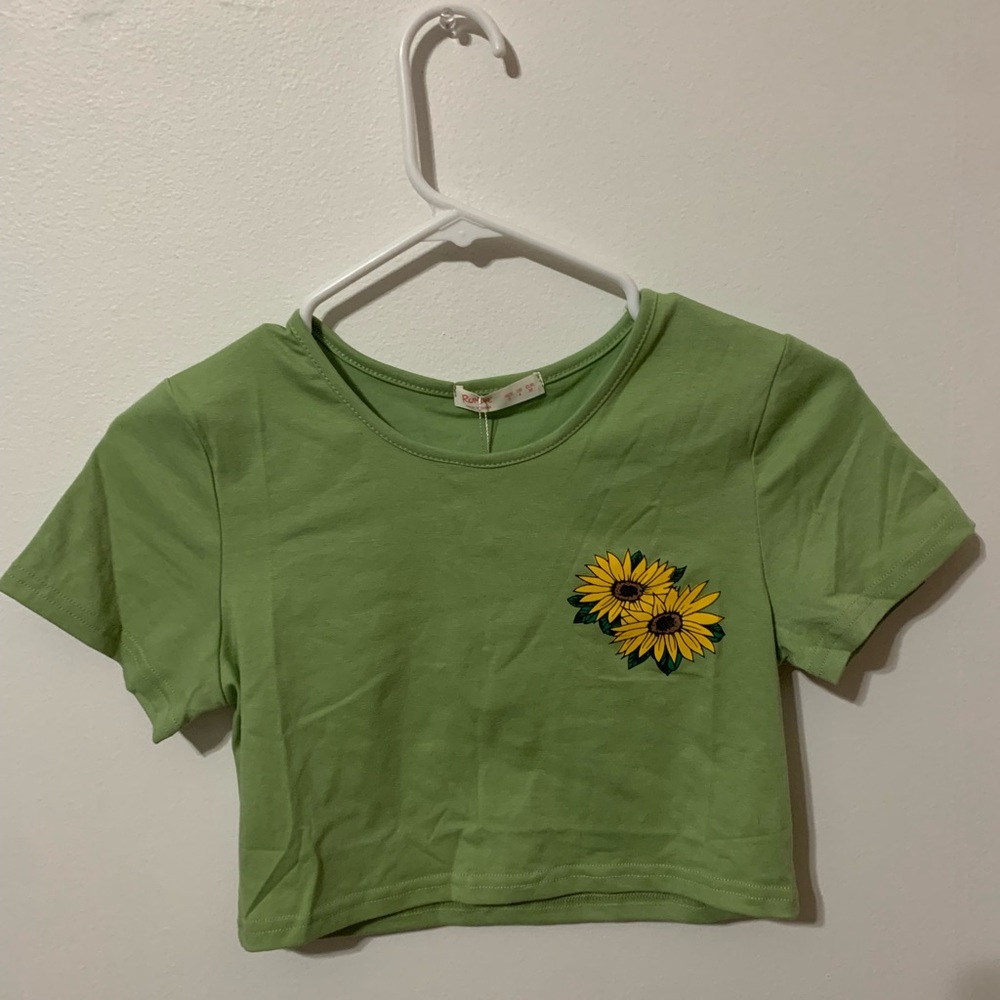 Crop shirt with little dairy